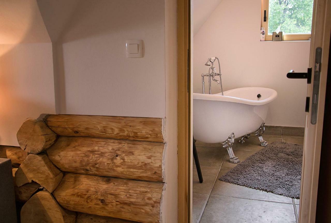 Woods Lodge Plitvice Lakes Dreznik Grad ภายนอก รูปภาพ